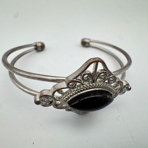 Jewelry - Vintage Filigree Cuff Bracelet Black Cabochon Marquise Stone Silver Tone Cuff